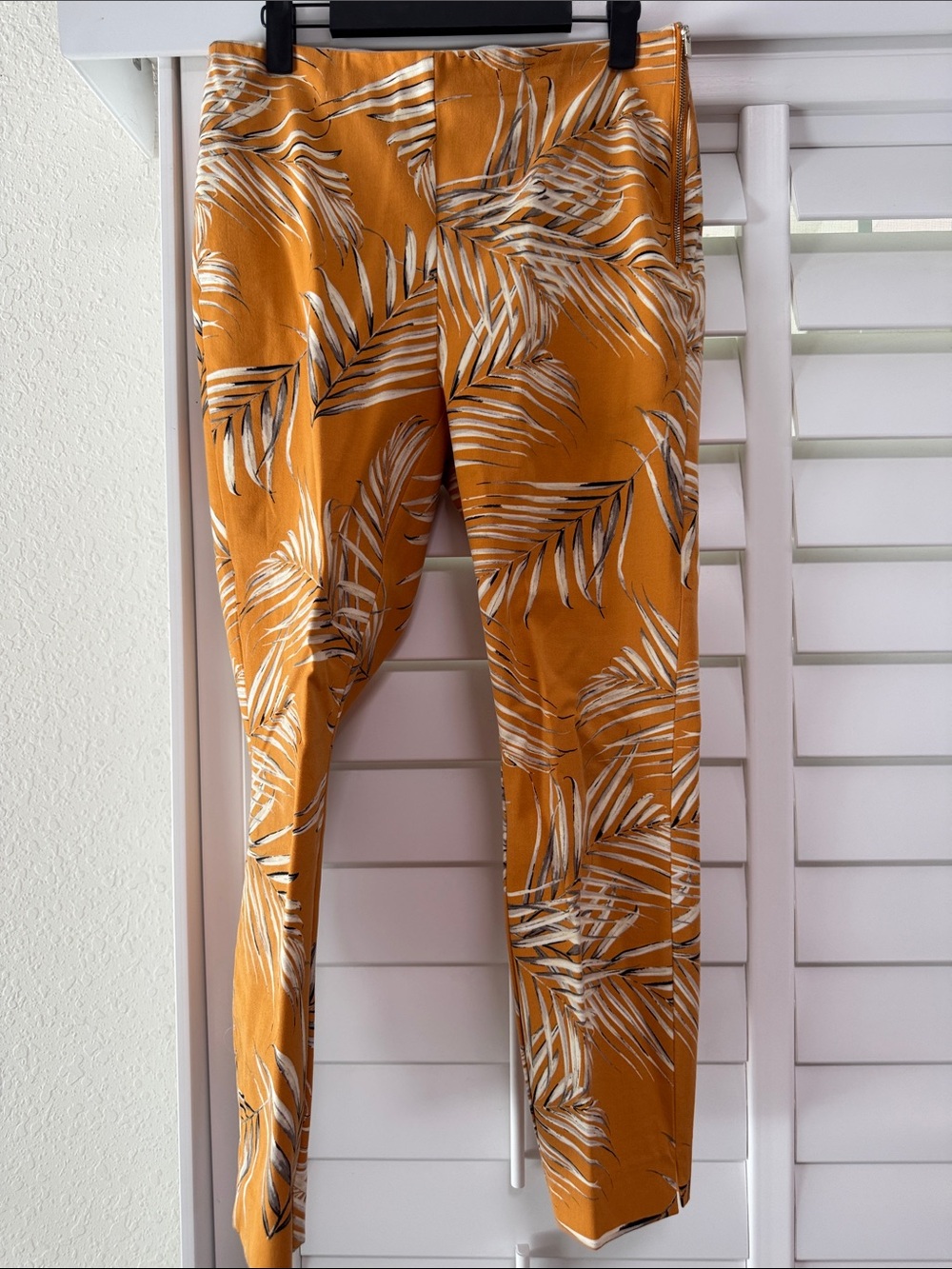 White House Black Market Mustard Yellow Palm Print Straight Leg Pants
